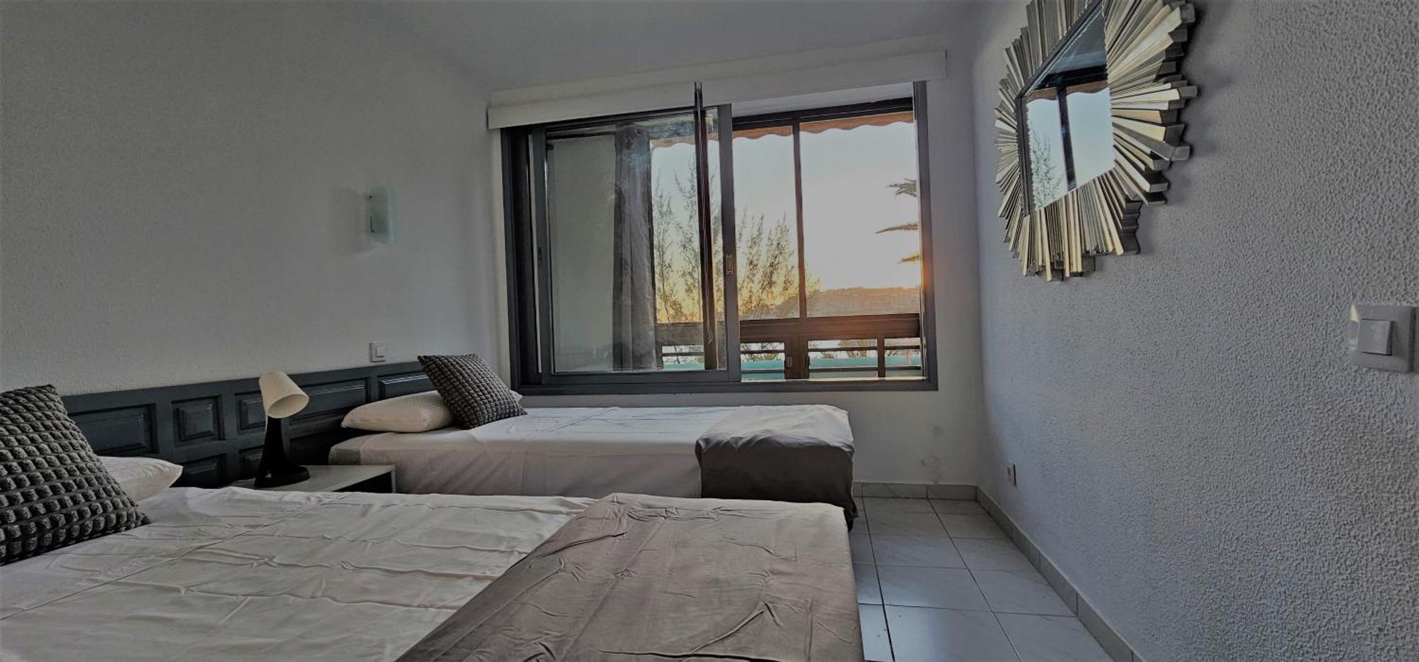 Beachfront Patalavaca Ngoại thất bức ảnh