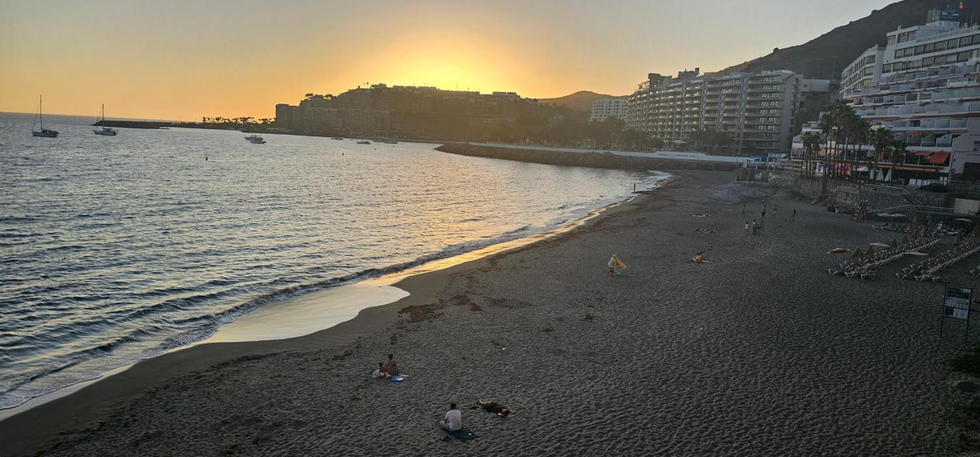 Beachfront Patalavaca Ngoại thất bức ảnh