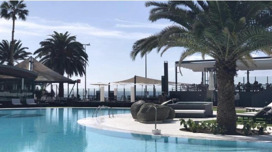 Beachfront Patalavaca Ngoại thất bức ảnh