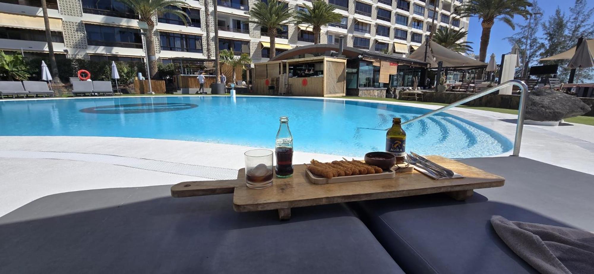 Beachfront Patalavaca Ngoại thất bức ảnh