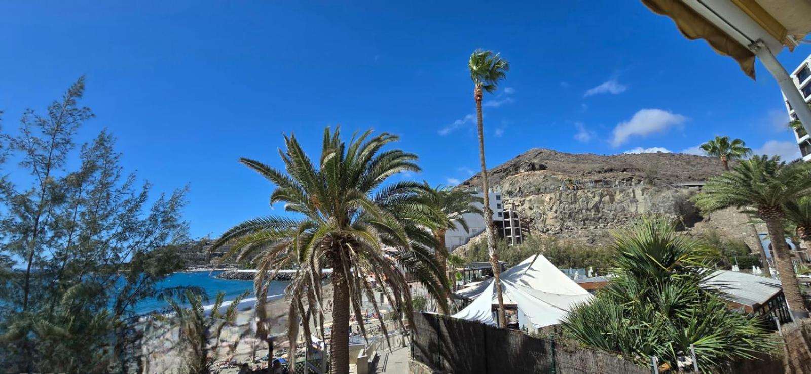 Beachfront Patalavaca Ngoại thất bức ảnh